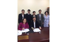 Đoàn chuyên gia tư vấn Hồng Kông, Ban Quản lý Chương trình ETEP ký xác nhận hoàn thành quá trình xây dựng Chiến lược phát triển Trường Đại học Vinh trong khuôn khổ Chương trình ETEP